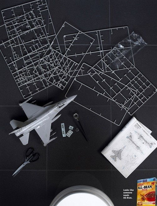 當(dāng)代碼碰撞靈感 從創(chuàng)意食品廣告看軟件開發(fā)的美學(xué)與邏輯